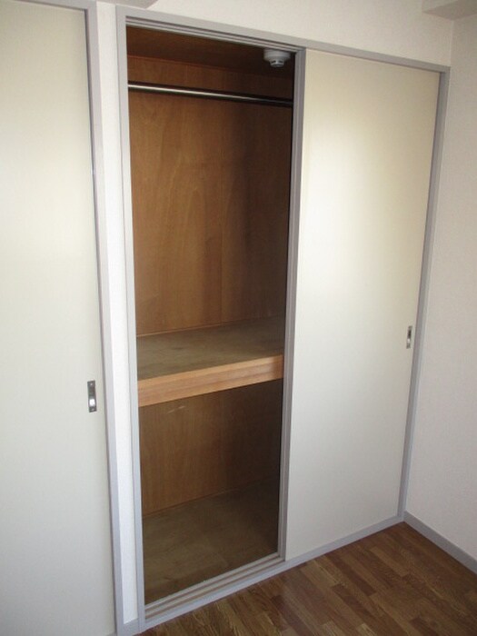 物件内観写真12　(収納)