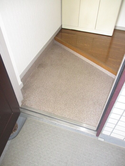 物件内観写真17　(玄関)