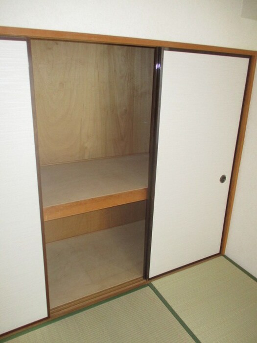 物件内観写真21　(収納)