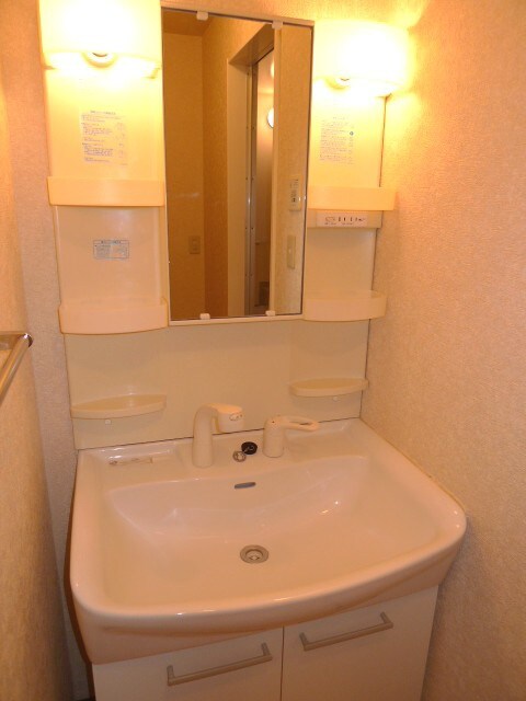 物件内観写真5　(洗面)