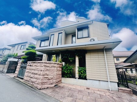 名瀬町貸家外観写真