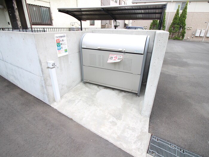 物件外観写真4　(建物設備)