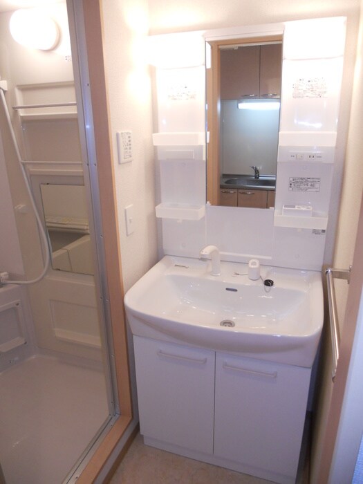 物件内観写真10　(洗面)