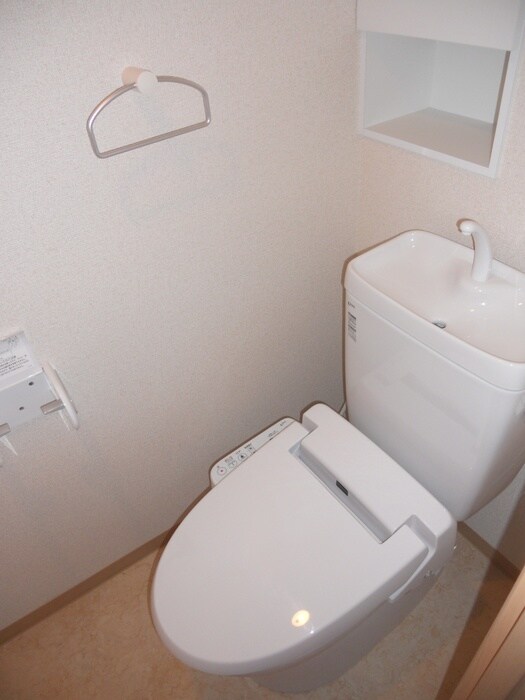 物件内観写真11　(トイレ)