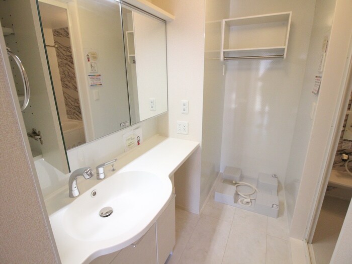 物件内観写真12　(洗面)