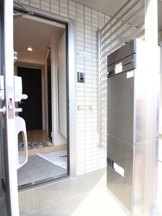 物件内観写真21　(玄関)