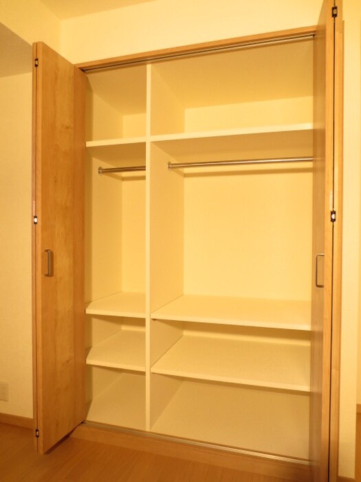 物件内観写真11　(収納)