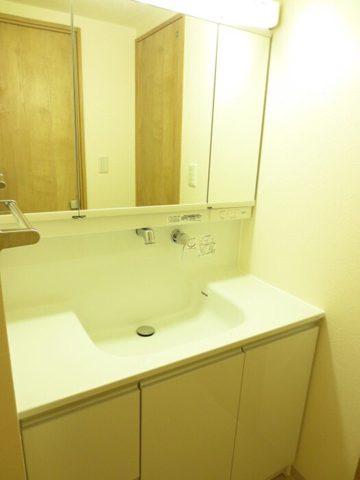 物件内観写真13　(洗面)