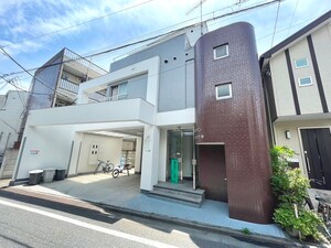 ヴィルゾンナカマキ外観写真