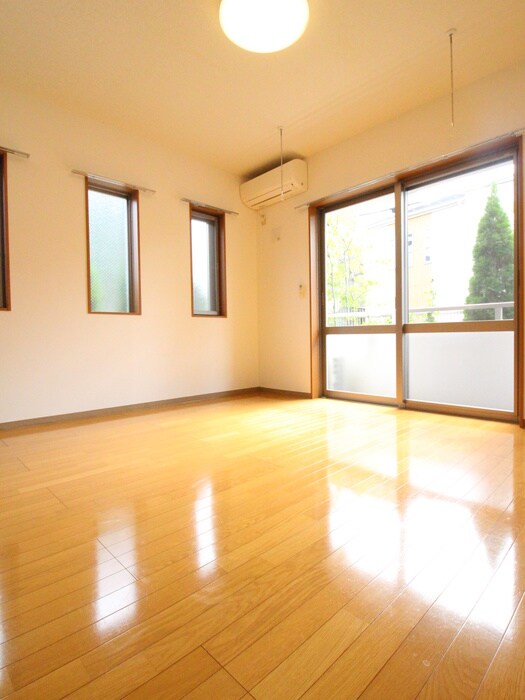 物件内観写真5　(居室)