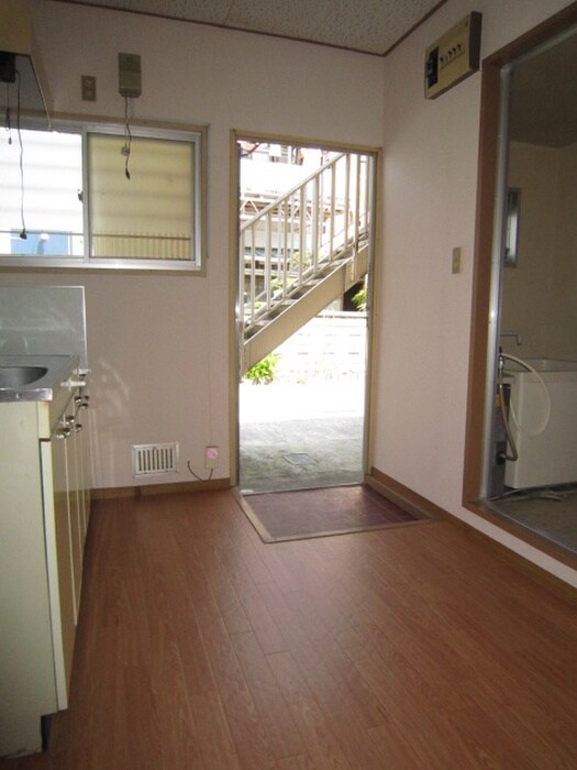 物件内観写真9　(居室)