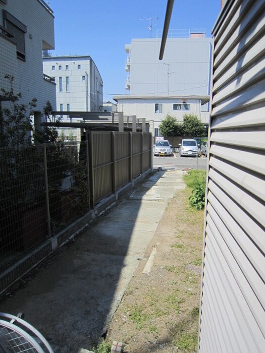 物件内観写真16　(室内からの展望)