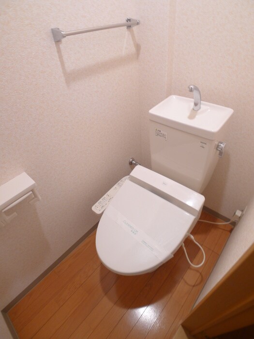 物件内観写真6　(トイレ)