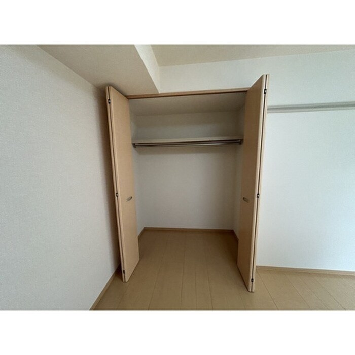 物件内観写真11　(収納)