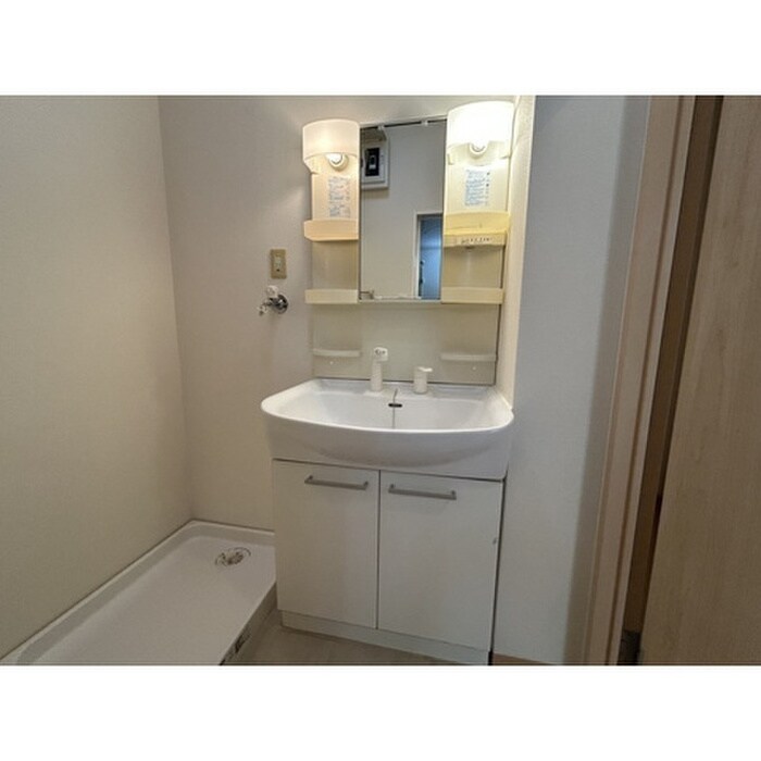 物件内観写真16　(洗面)