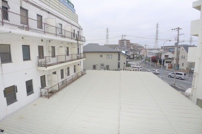 物件内観写真20　(室内からの展望)