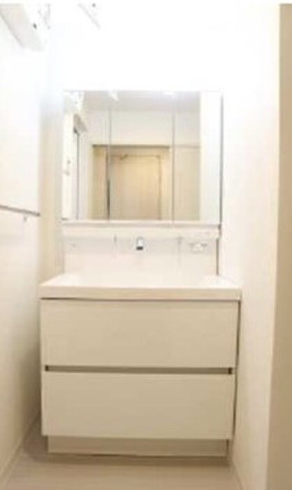 物件内観写真9　(洗面)