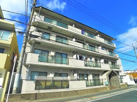 新潮通り一番館外観写真