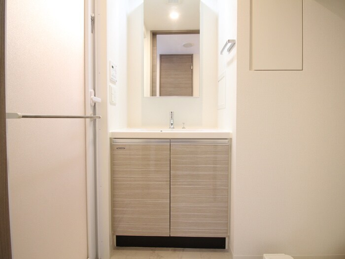 物件内観写真11　(洗面)