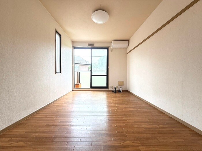 物件内観写真8　(居室)