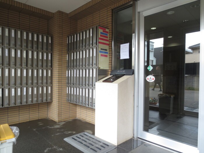 物件外観写真4　(建物設備)