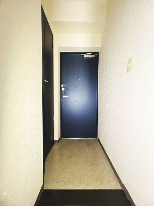 物件内観写真18　(玄関)