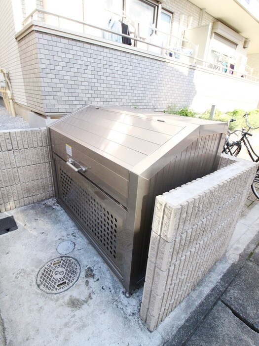物件外観写真4　(建物設備)
