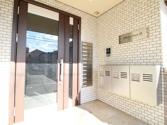 物件外観写真5　(駐輪場)