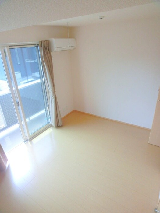 物件内観写真12　(居室)