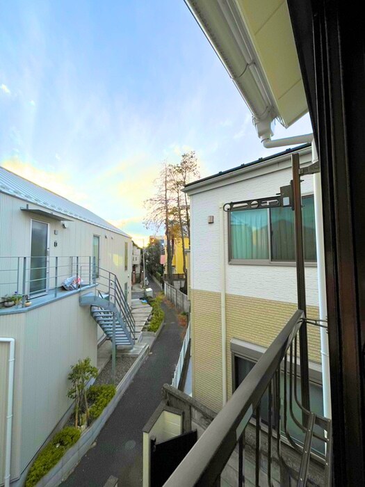 物件内観写真21　(室内からの展望)