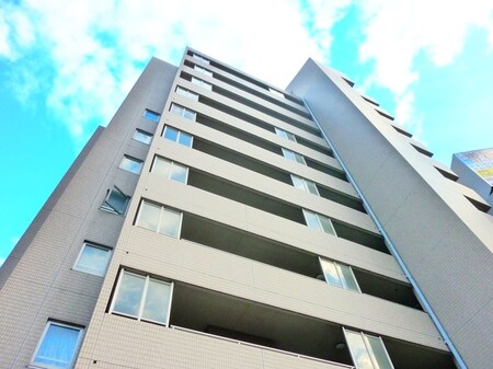 プレジール笹塚外観写真