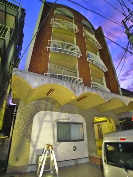 Ｔｈｅ　Ｃｏｕｒｔ　静外観写真