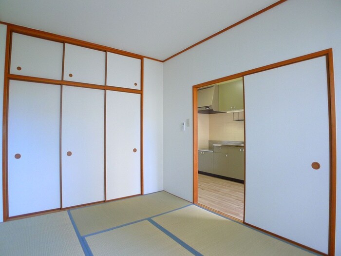 物件内観写真9　(居室)