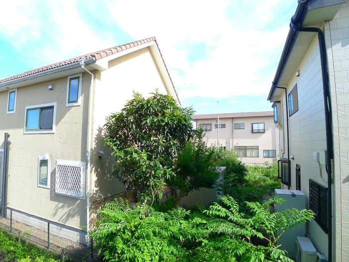 物件内観写真22　(室内からの展望)