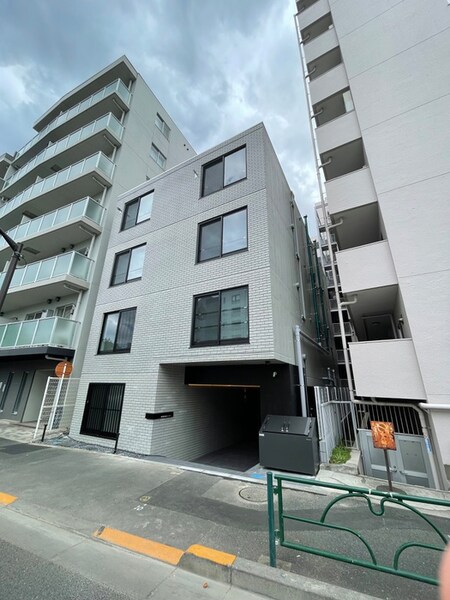アヴァンテリム三軒茶屋外観写真