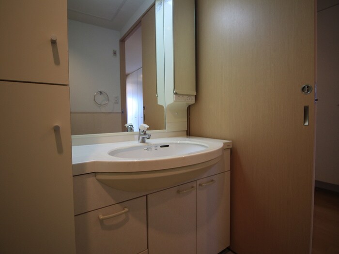 物件内観写真12　(洗面)