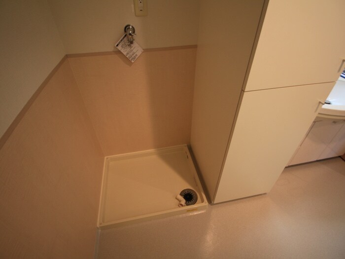 物件内観写真20　(洗濯機置場)