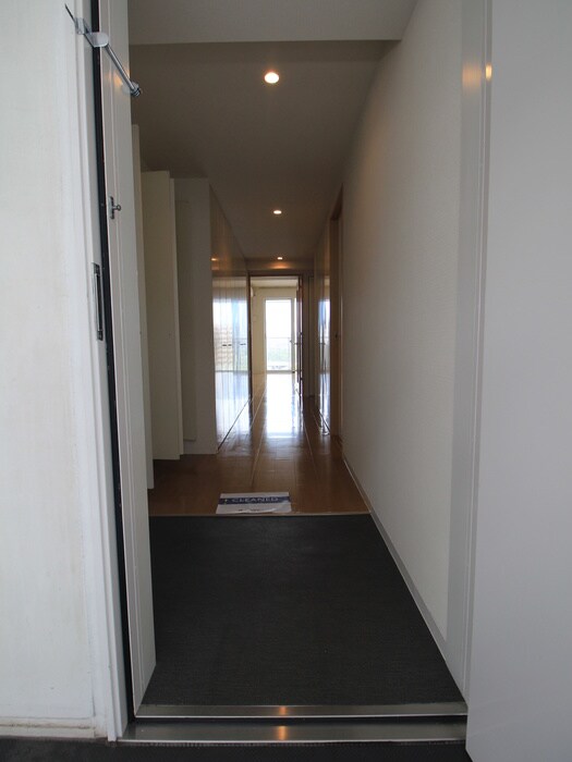 物件内観写真21　(玄関)