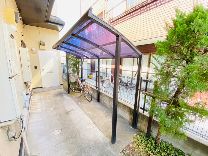 物件外観写真5　(駐輪場)