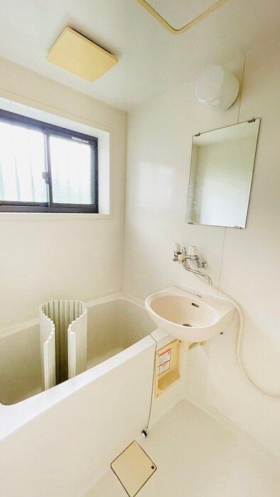 物件内観写真12　(バス／シャワールーム等)