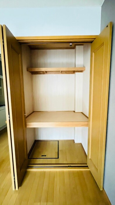 物件内観写真16　(収納)