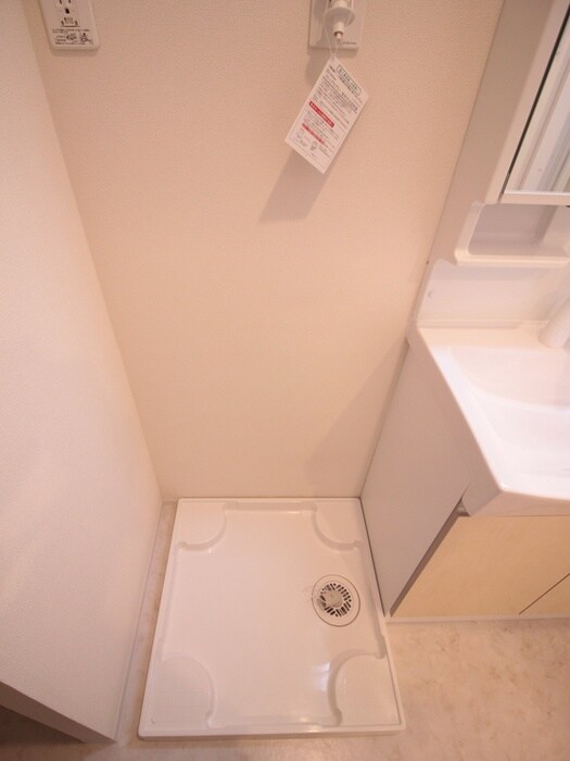 物件内観写真17　(洗濯機置場)