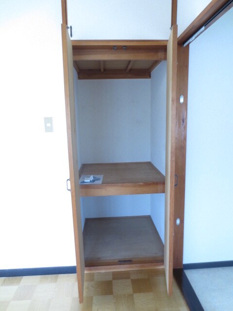 物件内観写真9　(収納)