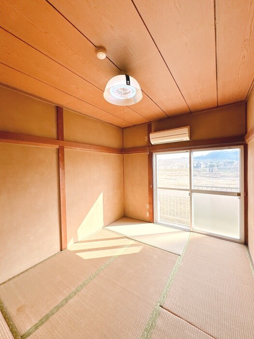 物件内観写真8　(居室)