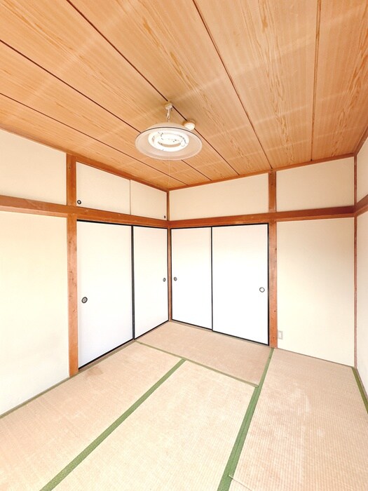 物件内観写真8　(居室)