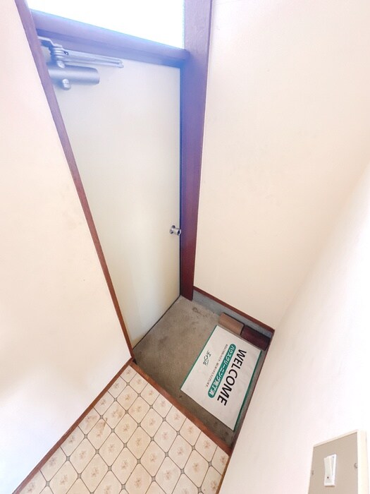 物件内観写真21　(玄関)