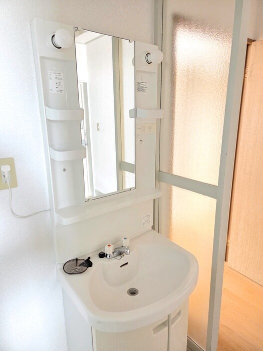 物件内観写真15　(収納)