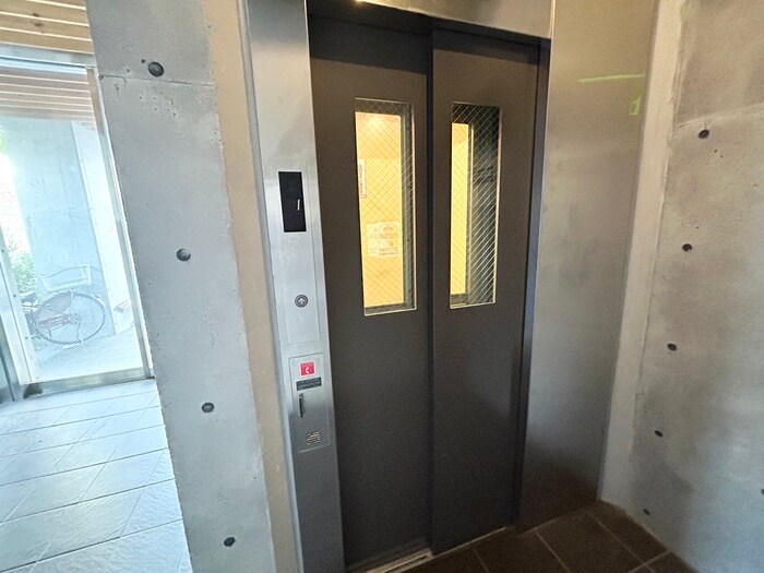 物件外観写真3　(建物設備)