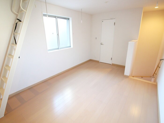 物件内観写真10　(居室)