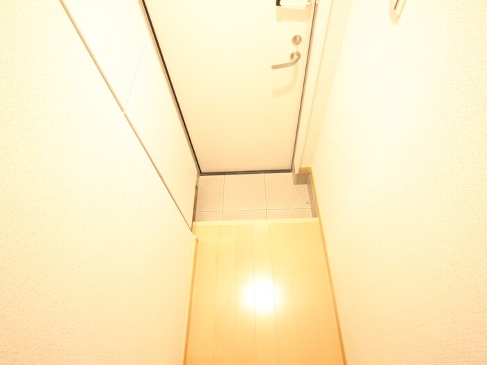 物件内観写真22　(玄関)